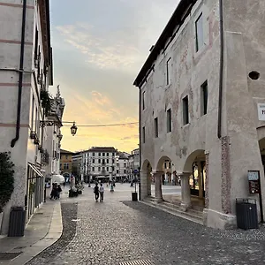  Appartamento Ponte Vecchio, Elegante A Due Passi Dal Centro